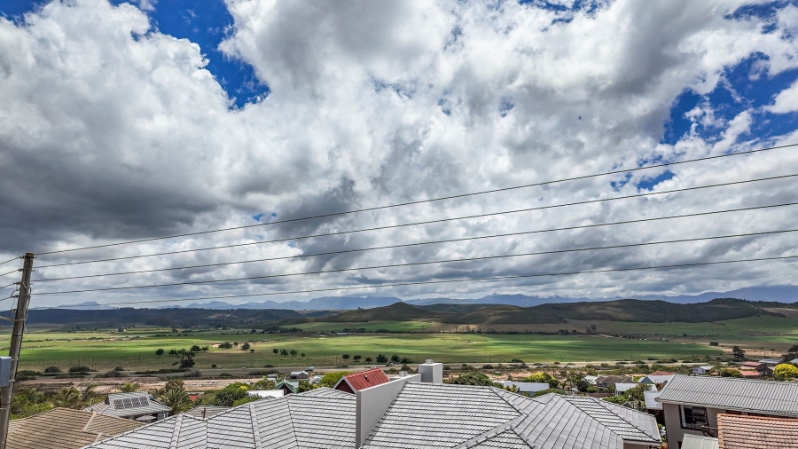 3 Bedroom Property for Sale in Fraaiuitsig Western Cape